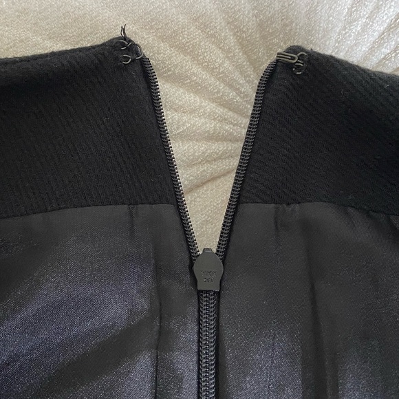 GAP black skirt - Picture 4 of 7